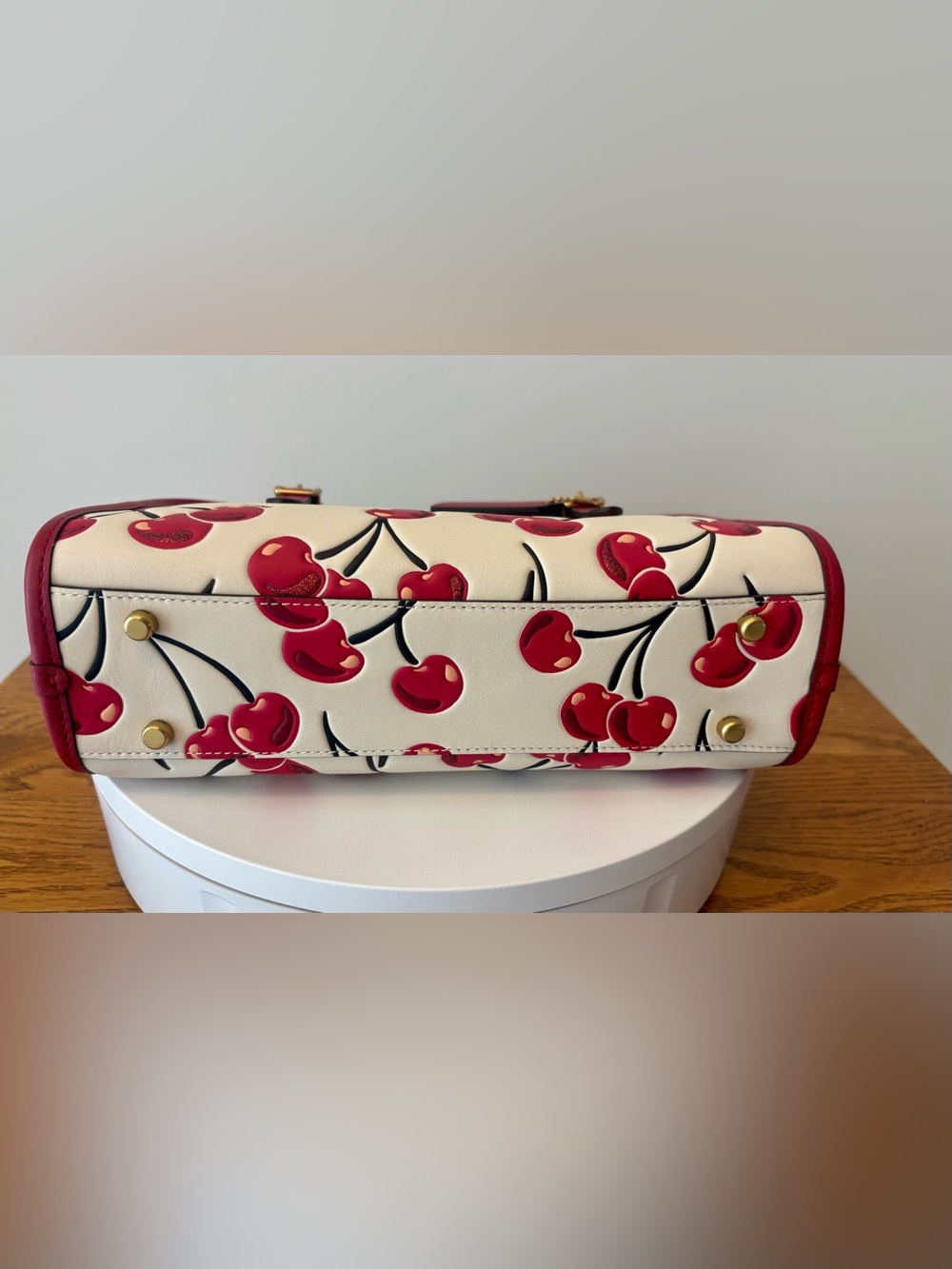 NWT COACH Swing Zip Bag w/Red Cherry Print includes Dust Bag - Picture 4 of 8